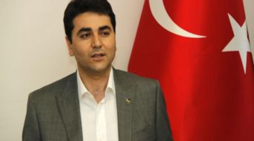 DP Genel Başkanı Uysal, İzmir Gazeteciler Cemiyeti'ni Ziyaret Etti