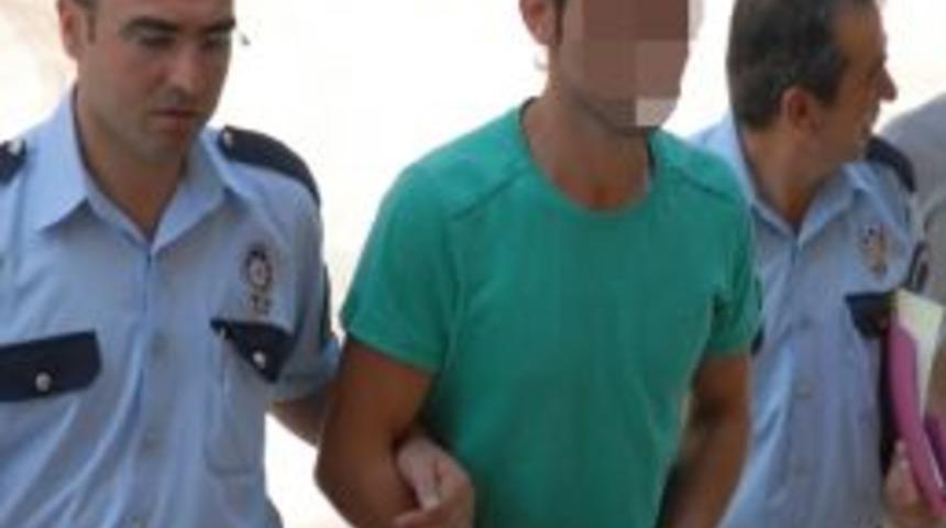 Hakkında Hapis Cezası Bulunan Gen&ccedil; Adliyede G&ouml;zaltına Alındı