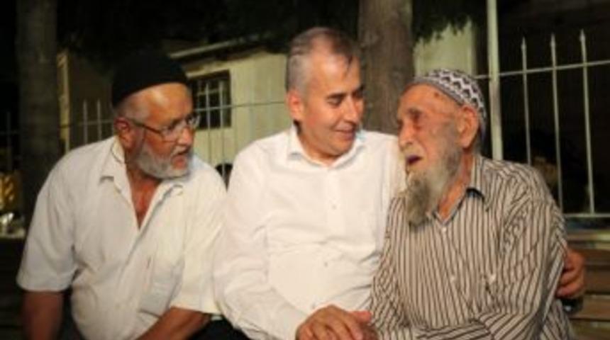 Başkan Zolan, Iftarda Kapalı Pazaryeri Ve Yüzme Havuzu Sözü Verdi