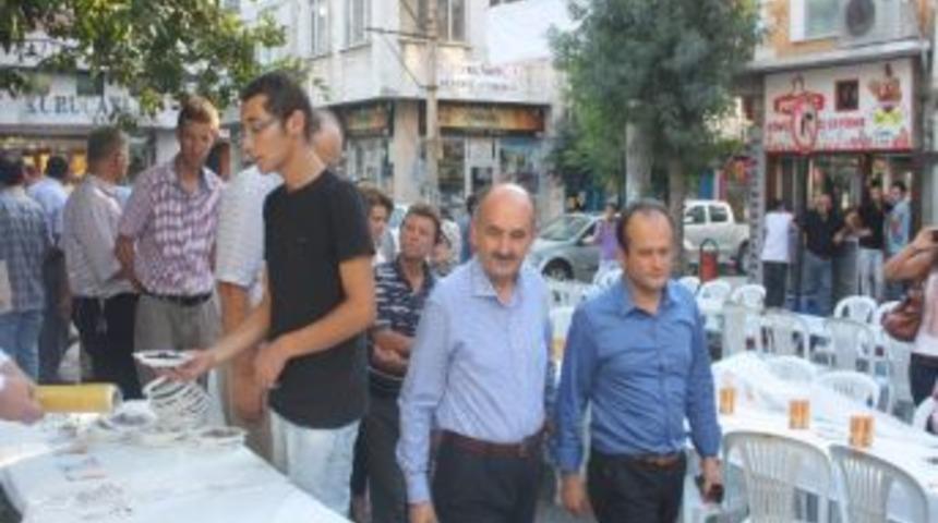 Aş&ccedil;ıoğlu'ndan, Alay Yoluna Mahalle İftarları Devam Ediyor