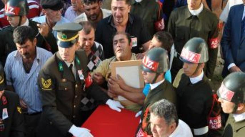 Şehit Uzman &Ccedil;avuş Muharrem Saygun, Baba Evinden Dualarla Uğurlandı