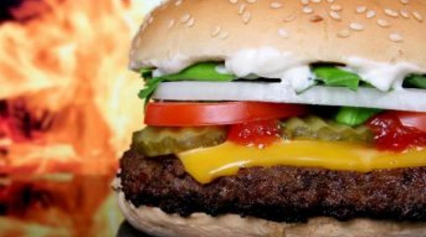 &Ccedil;ocuğunuza Sebzeyi Dedikodu Yaparak Sevdirin