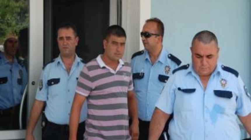 Yola Kontrols&uuml;z &Ccedil;ıkan Ara&ccedil; Bir Can Aldı