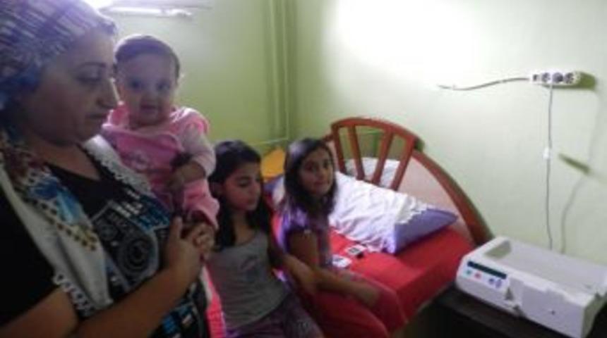 1.5 Yaşındaki Senanur, Her G&uuml;n Diyalize Giriyor