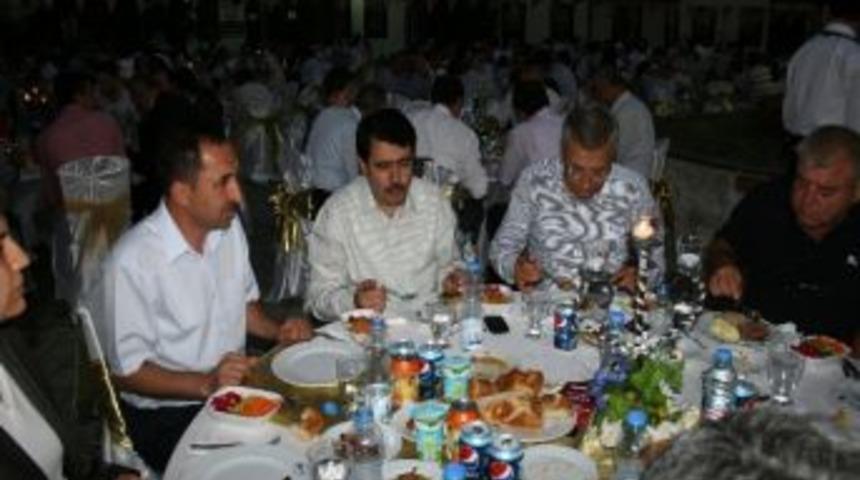 D&uuml;zce M&uuml;siad'dan Geniş Katılımlı İftar