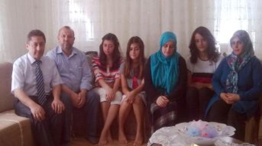 Şehit Y&uuml;zbaşı Erol Uykusuz&rsquo;un Ailesi Ziyaret Edildi