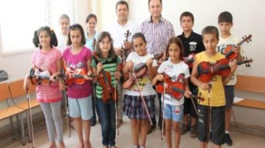 Keman Kursiyerlerinden Mini Resital