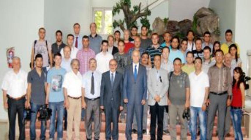 'Basın, Demokratik Sistemin Sağlıklı Işlemesindeki &Ouml;nemli Kurumlardan Biri'