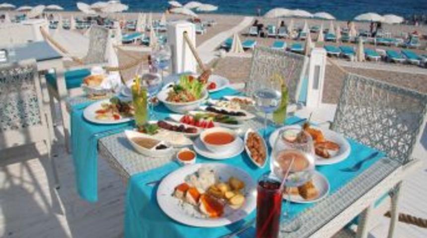 Beş Yıldızlı Sofralar Ramazan'a G&ouml;re D&uuml;zenleniyor