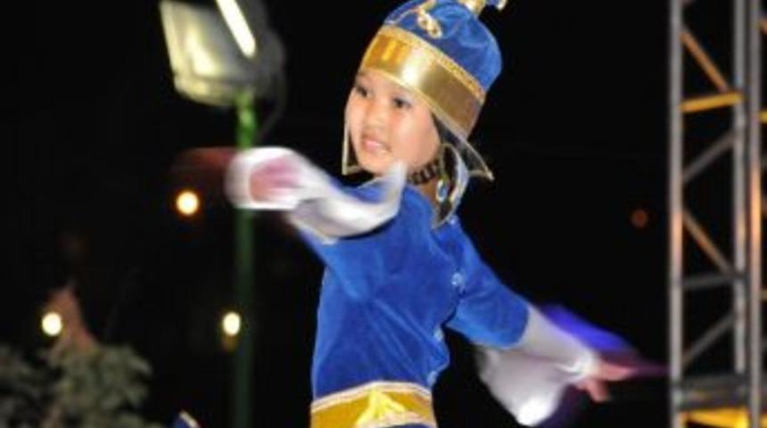 Ke&ccedil;i&ouml;ren'de Kırgızistan Gecesi