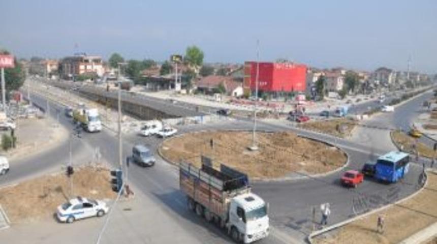 D&uuml;zce &Ccedil;oban Kavşağı Ulaşıma A&ccedil;ıldı