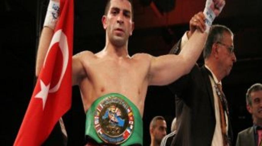 G&ouml;kalp &Ouml;zekler Ringe &Ccedil;ıkıyor