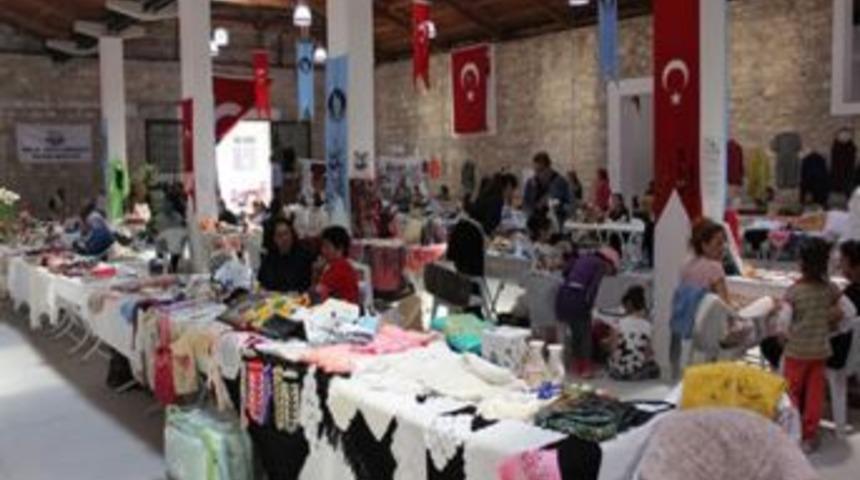 Urla Kadın &Uuml;retici Pazarı İlgi Odağı Oldu