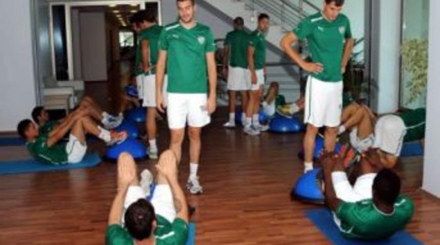 Bursaspor, Salonda &Ccedil;alıştı