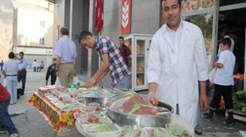 Hakkari&rsquo;de Ramazan Ile &Ccedil;iğ K&ouml;fteye Rağbet Arttı