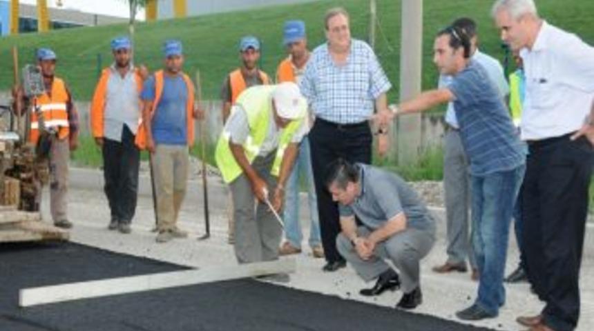 Balıkesir Organize Sanayi B&ouml;lgesi'nin Yolları Asfaltlanıyor