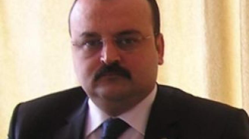 Uysal, gazetecilerin bayramını kutladı