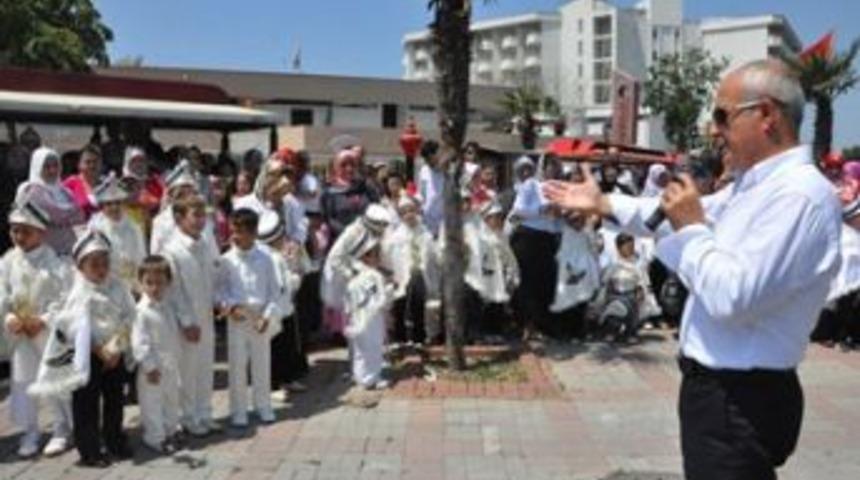 750 &ccedil;ocuk toplu s&uuml;nnet oldu