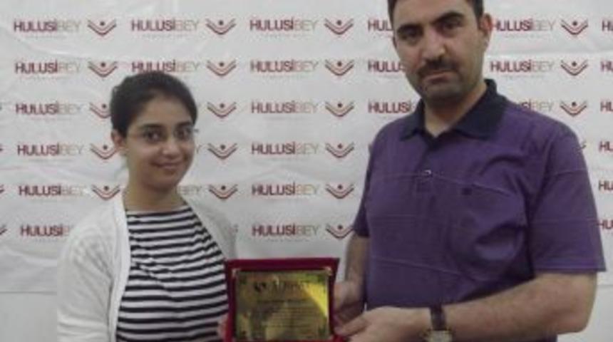 Ceylan Belgin: İnsanlığın &Ouml;lmediğini G&ouml;rd&uuml;m