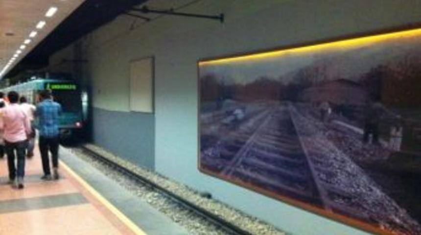 Metro İstasyonlarına Makyaj