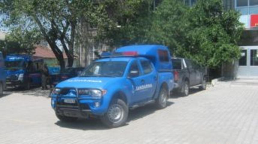 Cinnet ge&ccedil;iren yaşlı adam eşini &ouml;ld&uuml;rd&uuml;...