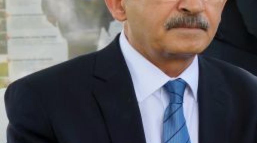 Kılı&ccedil;daroğlu: Sans&uuml;r, Halkın Doğru Bilgilenmesinin &Ouml;n&uuml;nde Engeldir