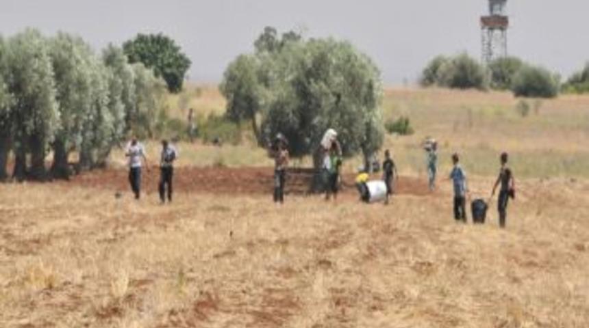 Suriye&rsquo;den &Ouml;l&uuml;m&uuml;ne Ka&ccedil;ış S&uuml;r&uuml;yor