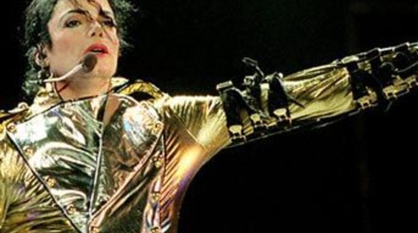 Jackson'un cenazesi ertelendi