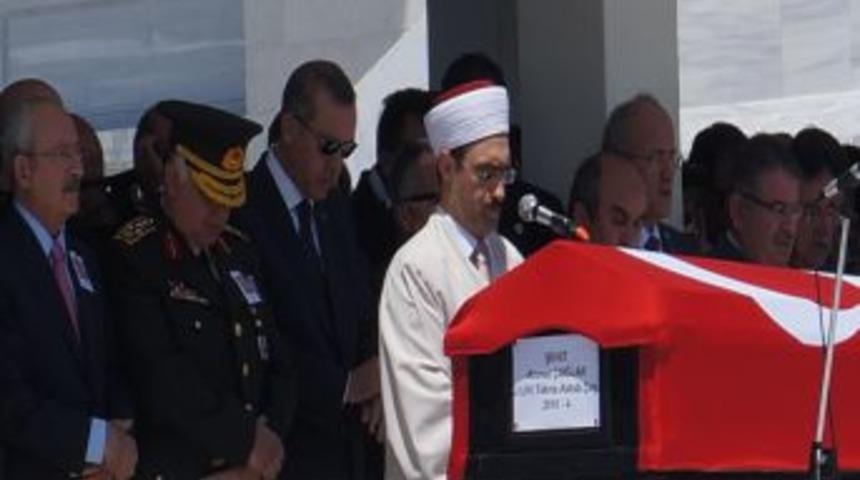 Şehit Astsubay &Ccedil;ağlar'ı Son Yolculuğuna Devletin Zirvesi Uğurladı