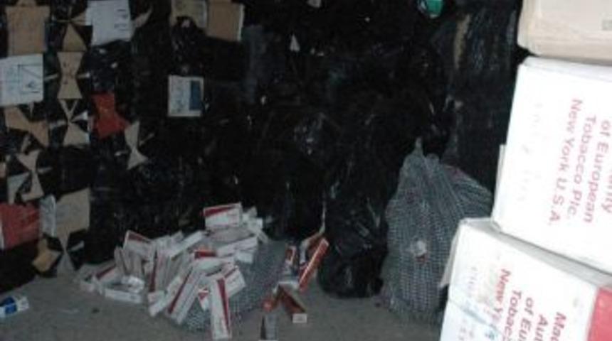 Van'da Ka&ccedil;ak Sigara Operasyonu