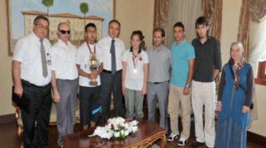 Antalya'da 600 Okulda Engelliler I&ccedil;in Değişiklik Yapıldı