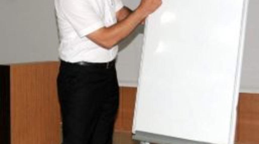 Kpss Adaylarına Y&ouml;nelik Konferans D&uuml;zenlendi