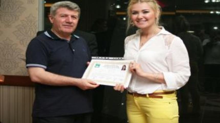 Aş&ccedil;ılar Sertifikalarını Aldı