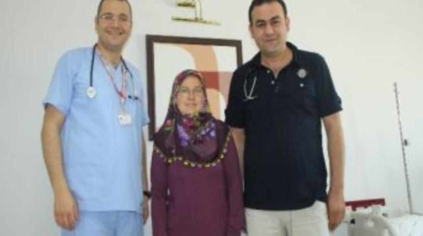 Kalbindeki Delik, Şemsiye İle Kapandı