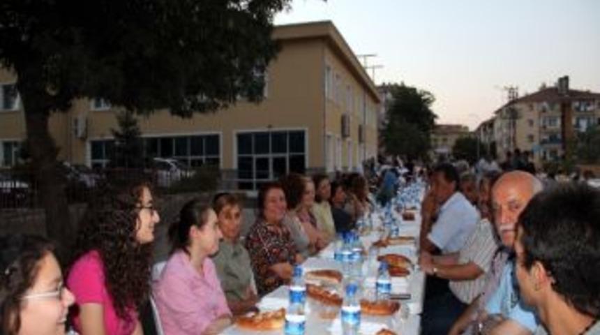 &Ccedil;ankırı&rsquo;da Mahalle İftarları Coşkusu