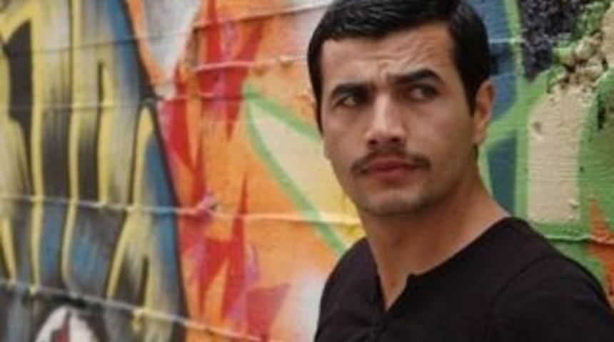 Kağızmanlı tiyatrocu başarıya koşuyor