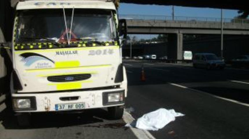 TEM&rsquo;de Kamyoncunun Feci Sonu