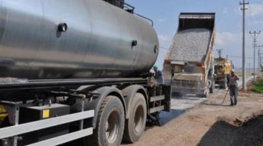 Meram'da Yol &Ccedil;alışmaları S&uuml;r&uuml;yor