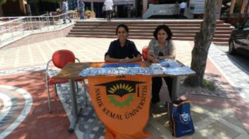 &Ccedil;emyo&rsquo;dan Belediye Meydanı&rsquo;na Akademik Stand