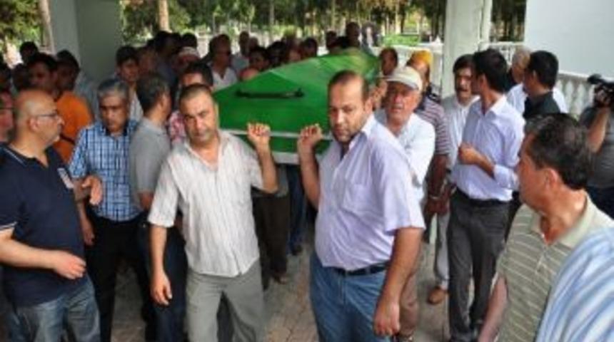 Şaban Baş&rsquo;ın Annesi Son Yolculuğuna Uğurlandı