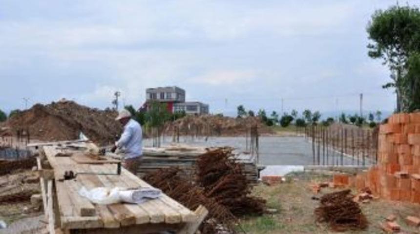 Arslanbey Yerleşkesine Laboratuar Binası