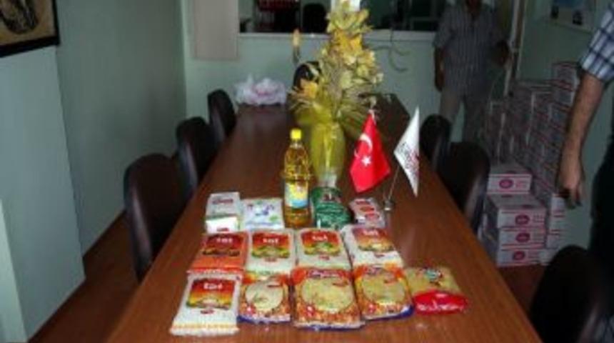 Salihli Kızılay&rsquo;dan Erzak Yardımı