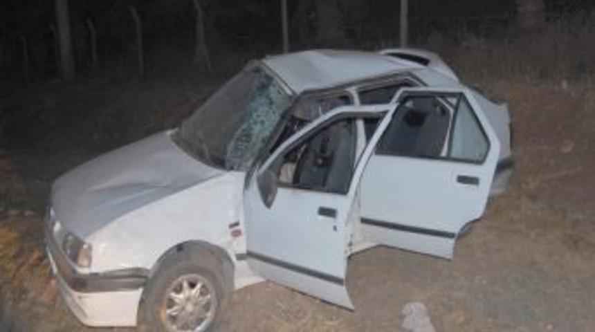 Otomobil Şarampole Yuvarlandı: 4 Yaralı