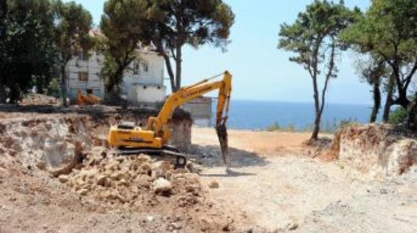 Karaalioğlu K&uuml;lt&uuml;r Merkezi Projesi &Ccedil;alışmaları S&uuml;r&uuml;yor