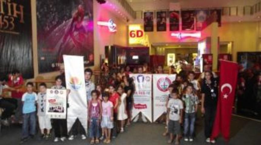 &Ccedil;ocukların &lsquo;buz Devri&rsquo; Keyfi