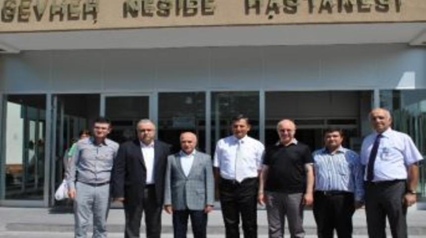 Ak Partili Vekiller Er&uuml; Hastanesi&rsquo;ni Ziyaret Etti