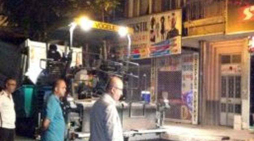 Afyonkarahisar Belediyesi 75 Bin Ton Sıcak Asfaltla Yolları Yeniliyor