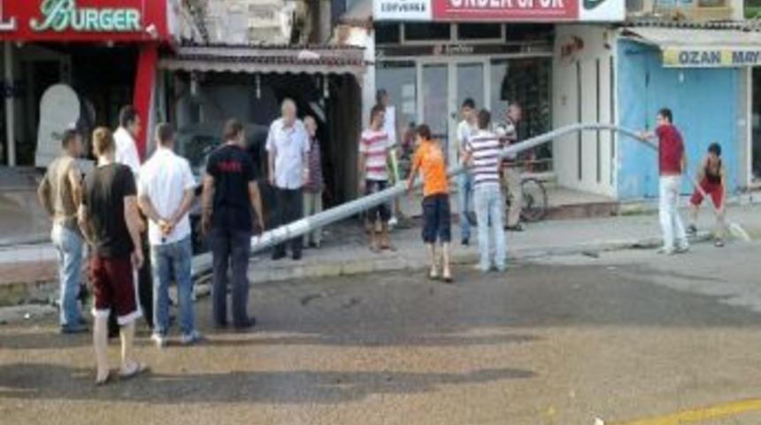 Milli Boks&ouml;r Kaza Yaptı