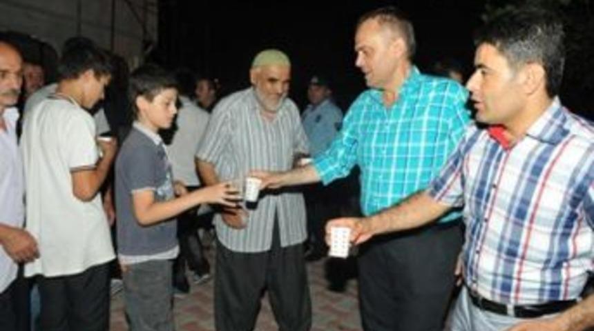 Başkan Limonata dağıttı