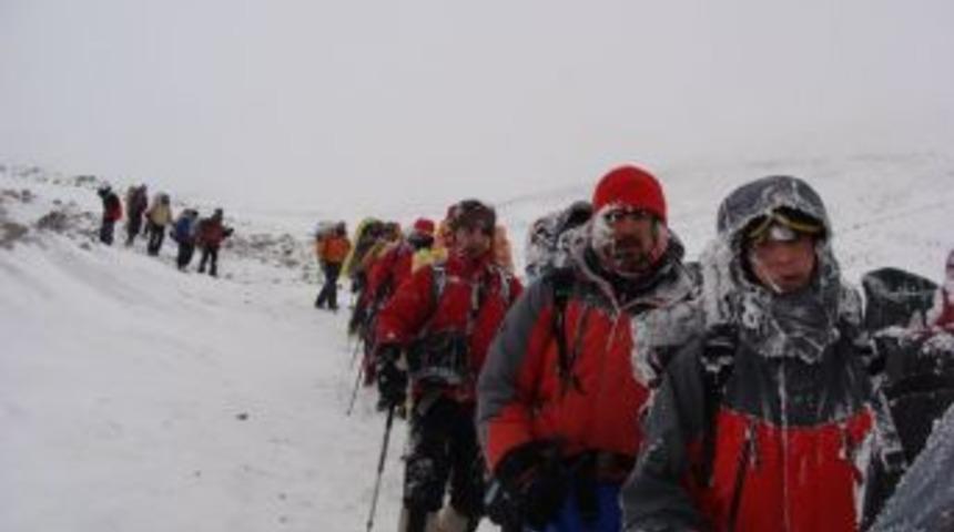 Mudosk Ka&ccedil;kar Dağı'nda Zirve Yaptı